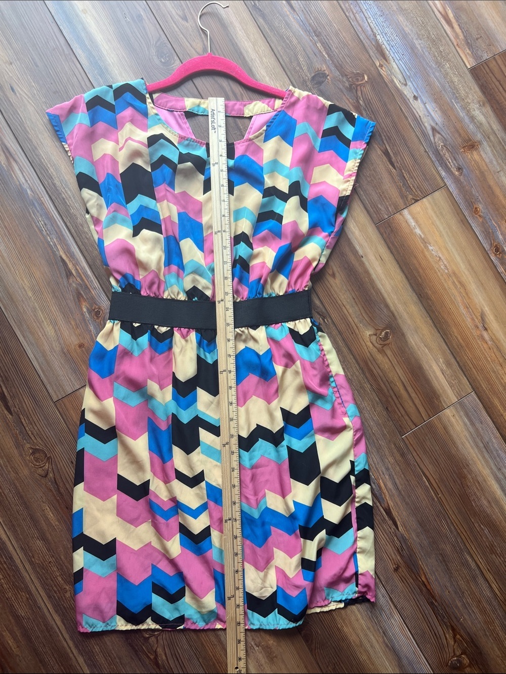 Vintage Style Emmetee Chevron Print Dress in Yellow, Pink & Blue - Picture 10 of 10